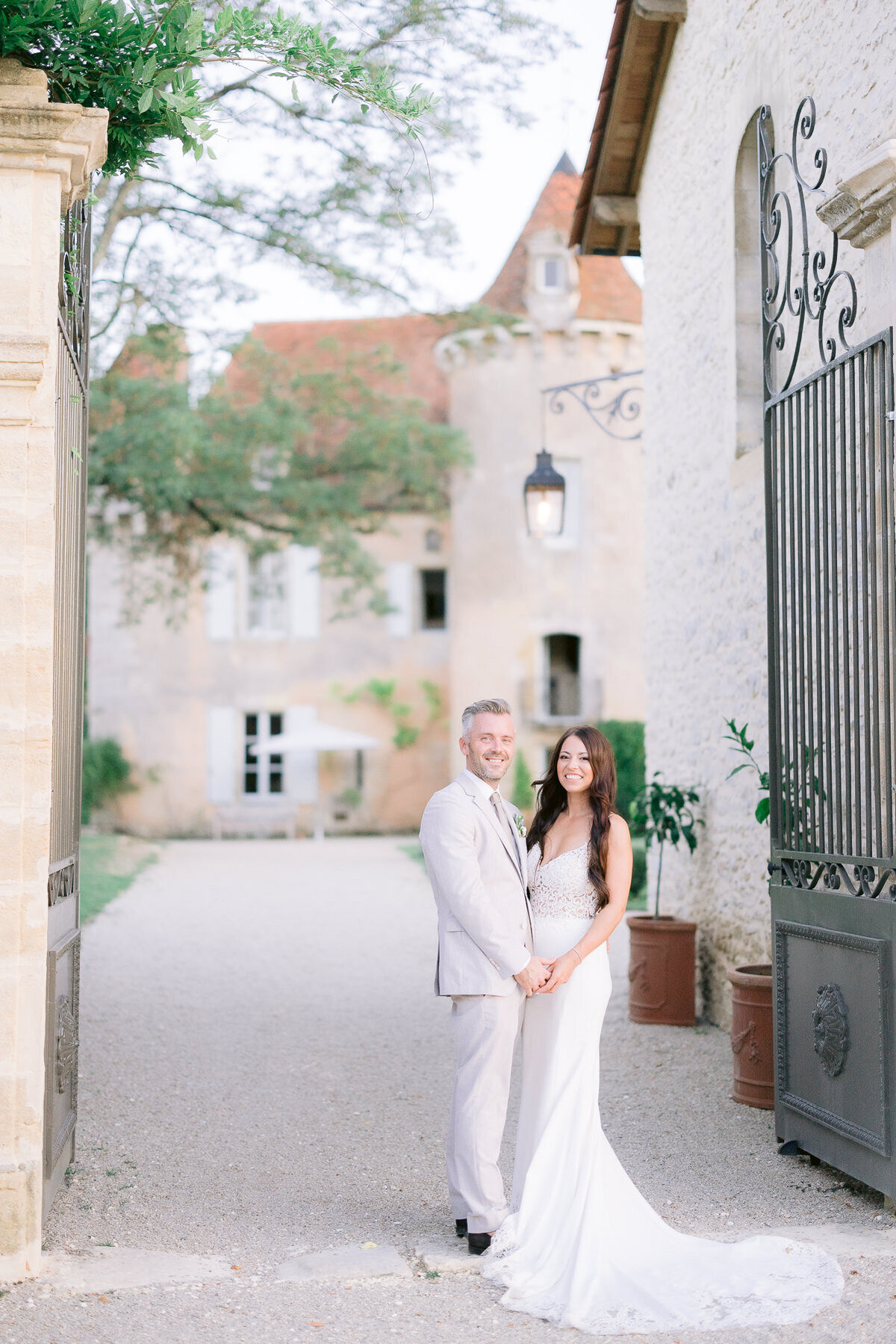 Simple_Romantic_Chateau_Cazenac_Destination_Wedding_Photographer-107