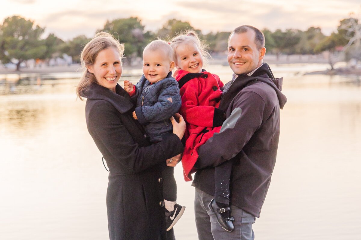 Lake-family-portrait-Aronoff-Photography-9