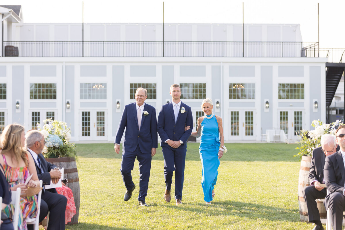 SouthJerseyWeddingPhotographer_RenaultWInery_46
