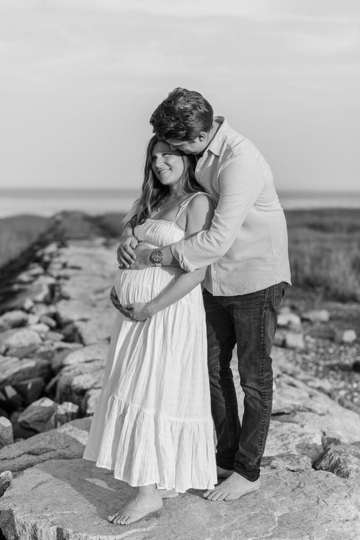 Maternity-WEB-Beach-Portraits-Erin-Belles-Photography-2025-5