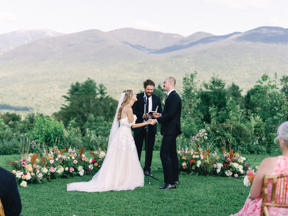 ceremony-wedding-outdoors