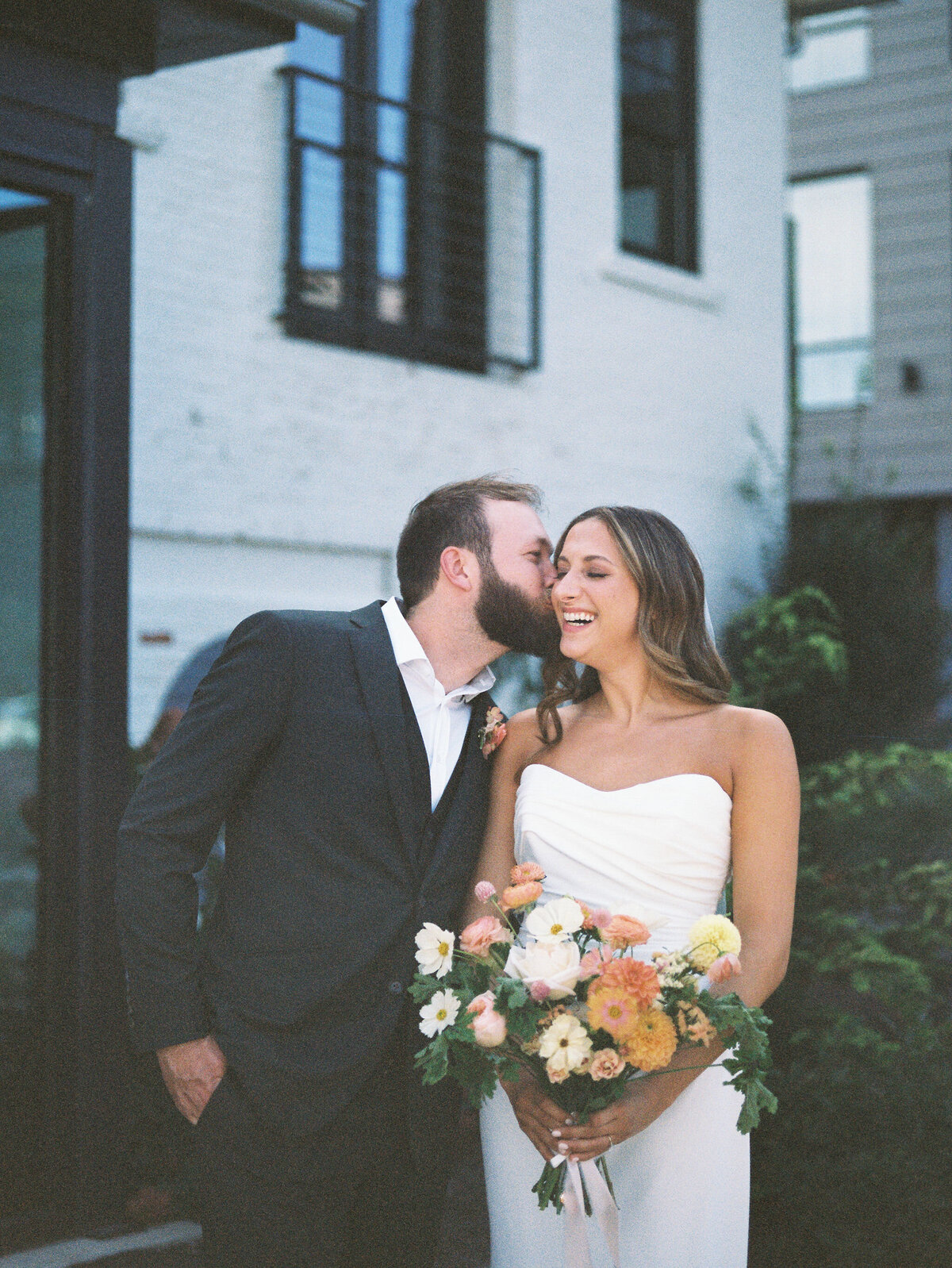 Film-Wedding-Photographer-048