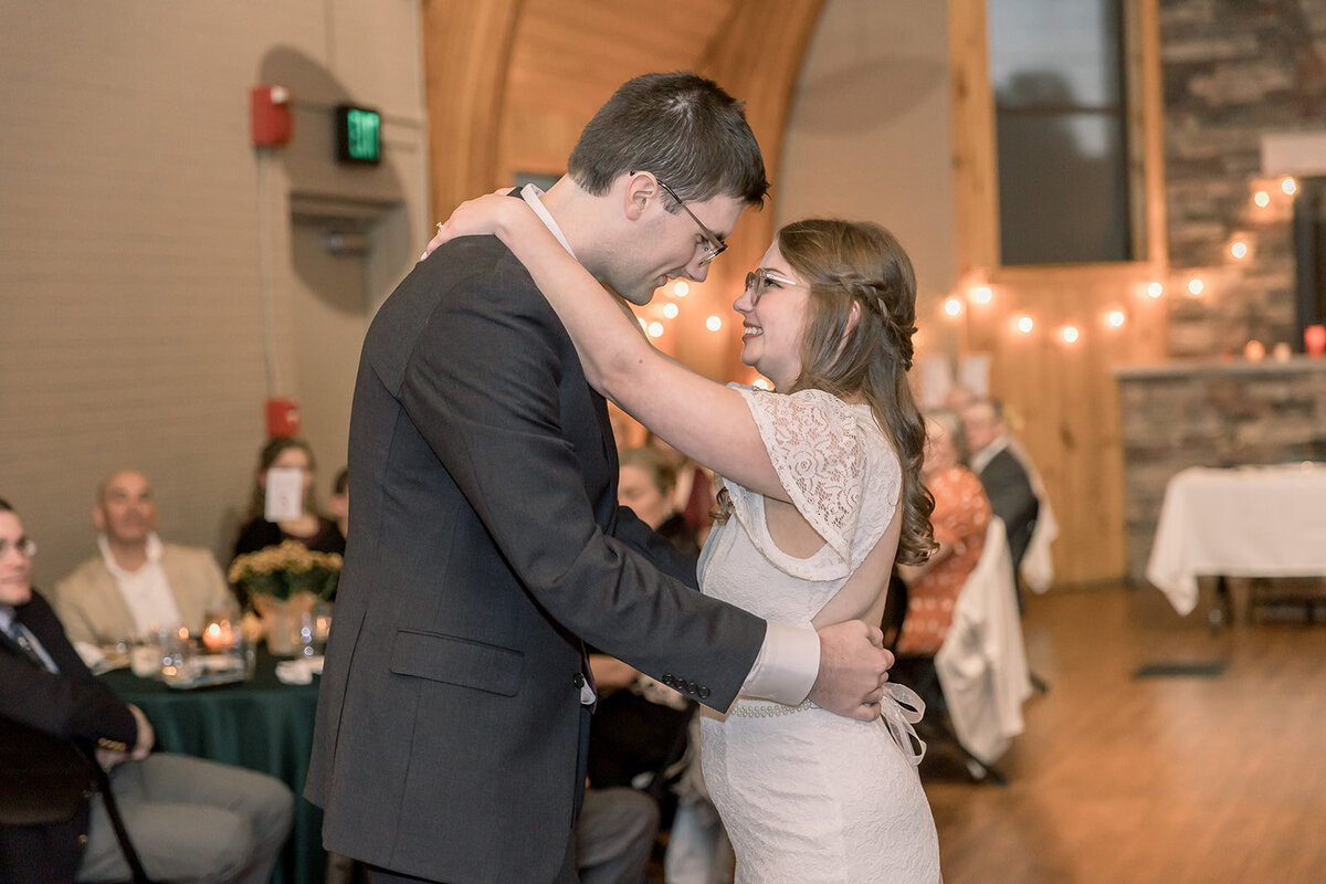 Detroit-Michigan-Wedding-Photographer-Mary-and-Joe-26