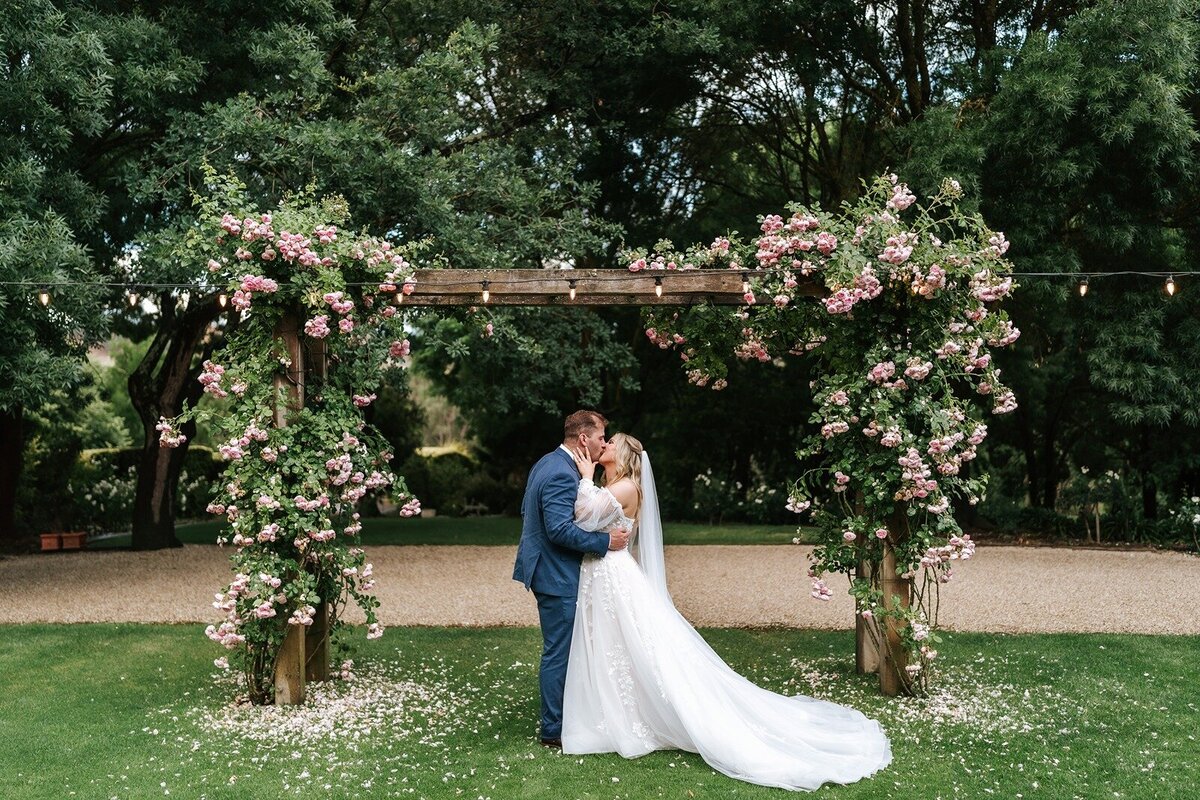 Elope-styled-micro-wedding-melbourne-elopement-flowerdale-estate-marriage44