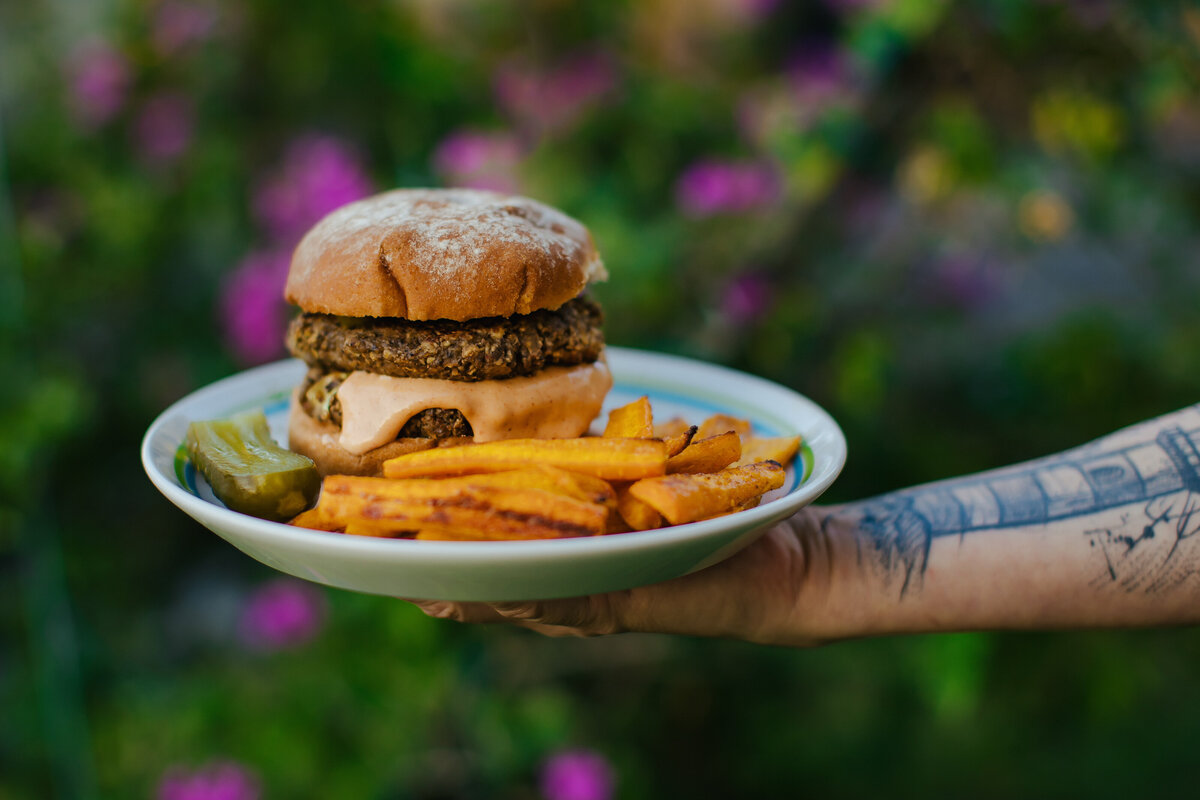 Vegan-Burger-Tiny-House-Food-Photography