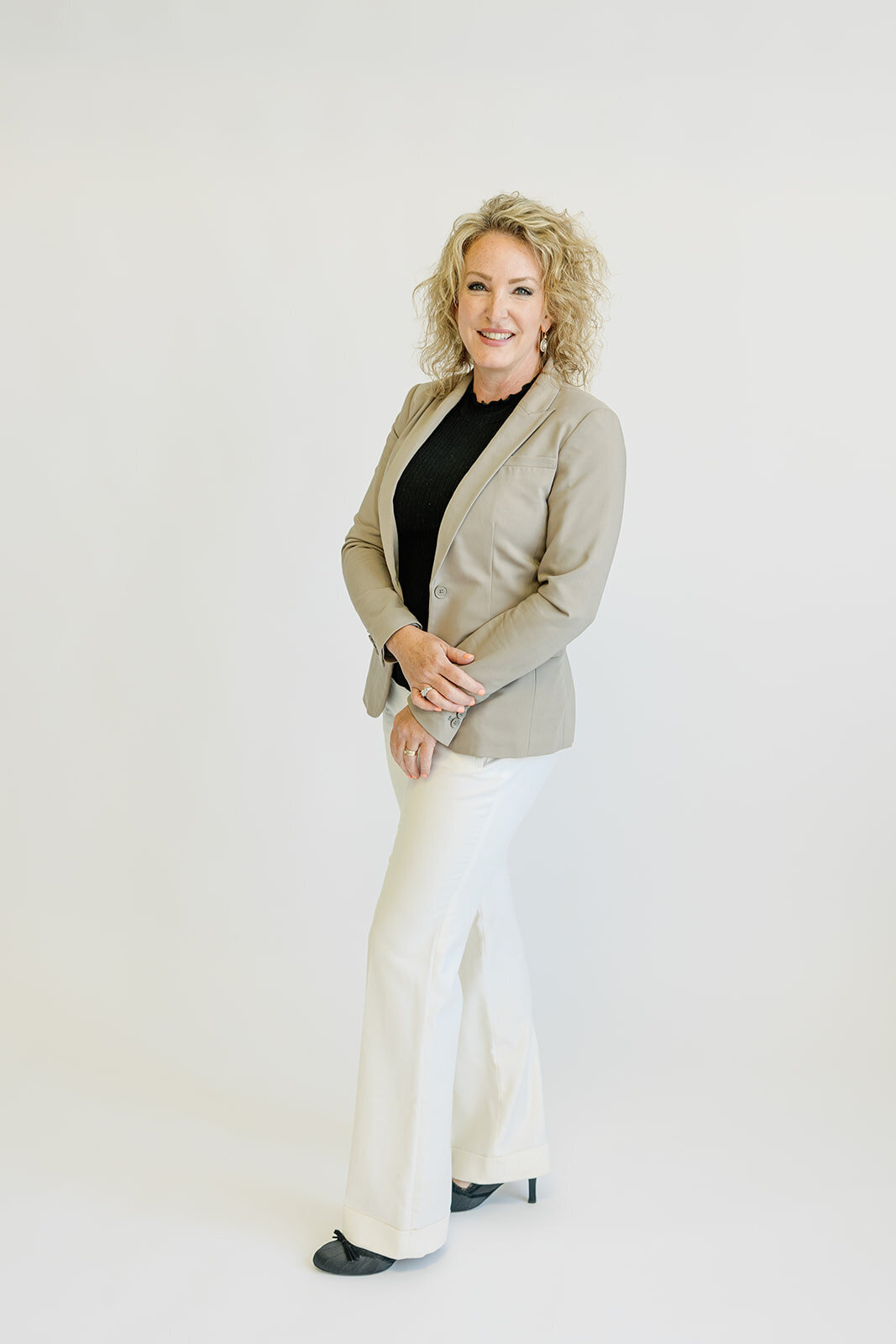 milwaukee-wedding-planner-headshots-4