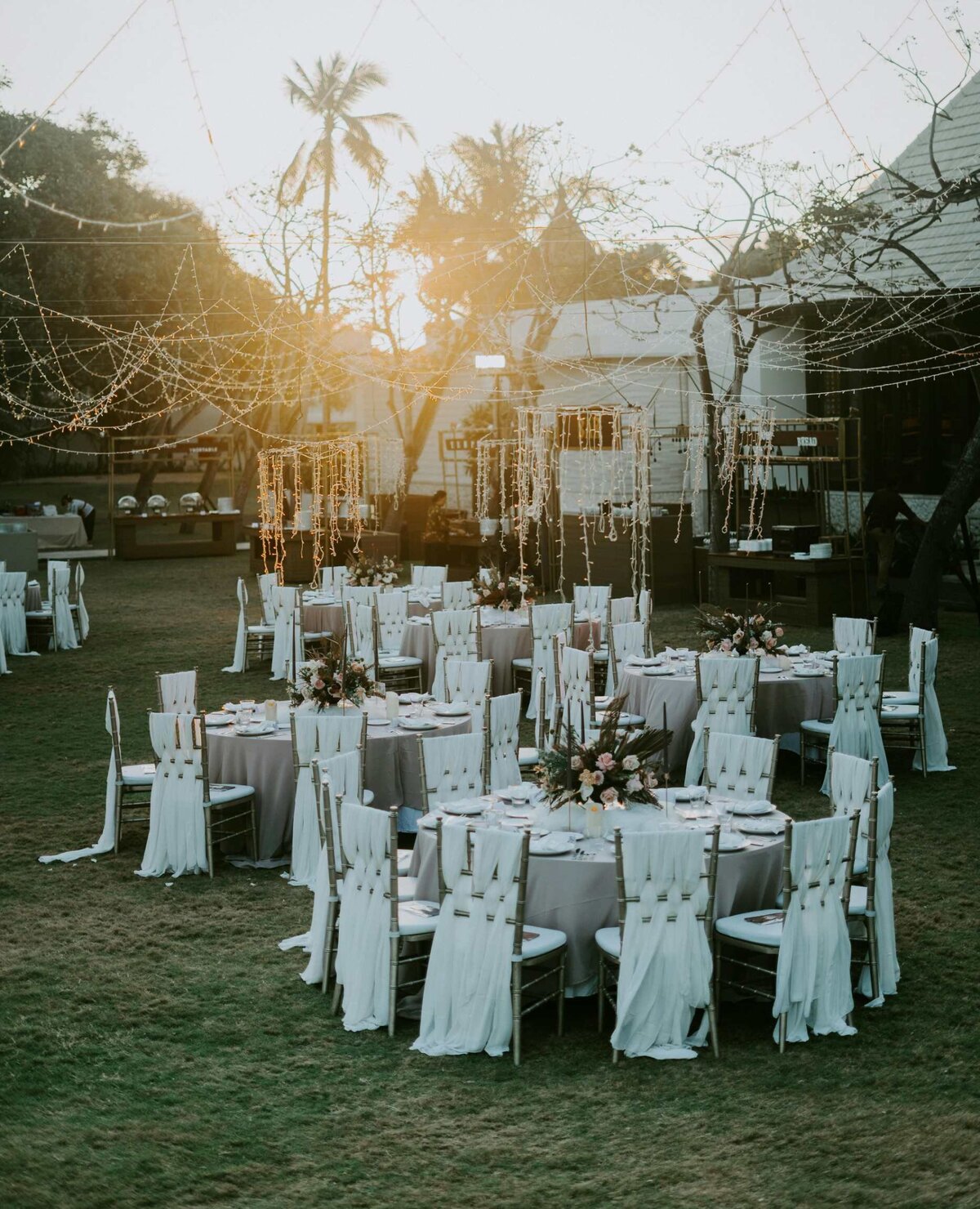 pexels-panditwiguna-2788488