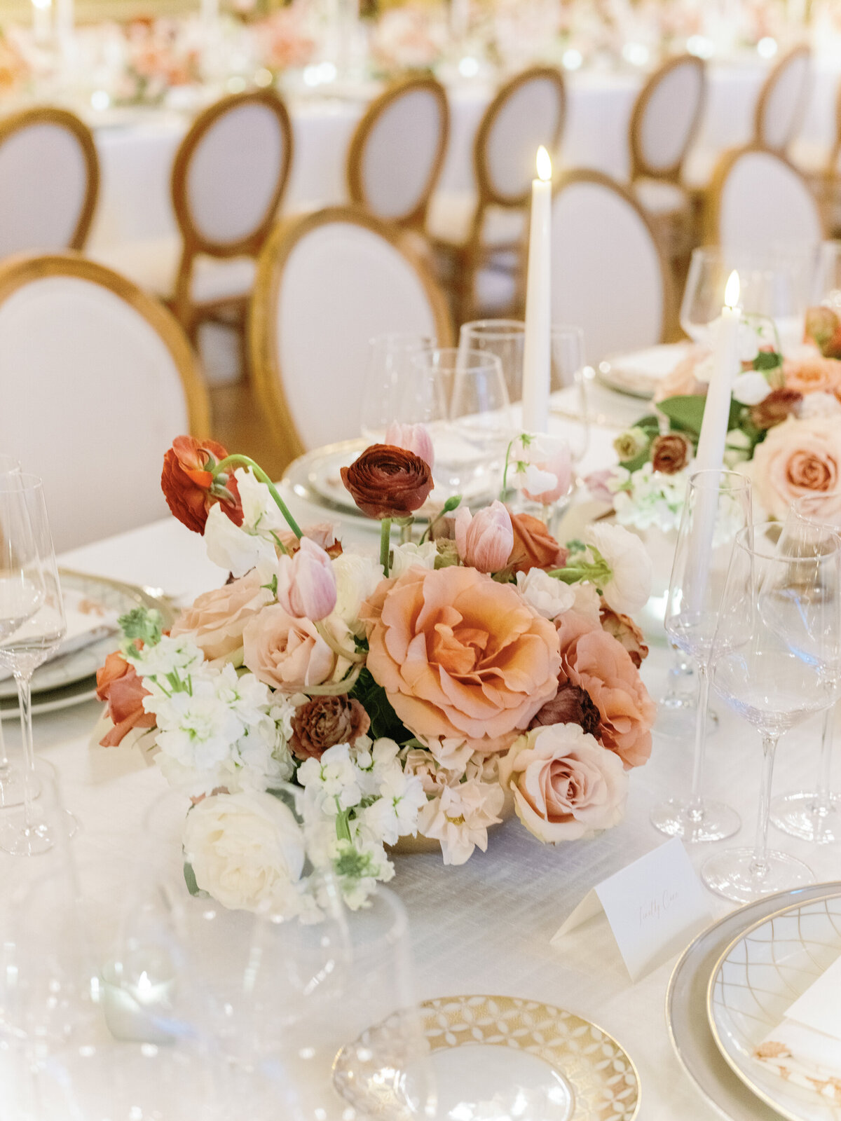 perry-belmont-house-wedding-fall-table-centerpiece