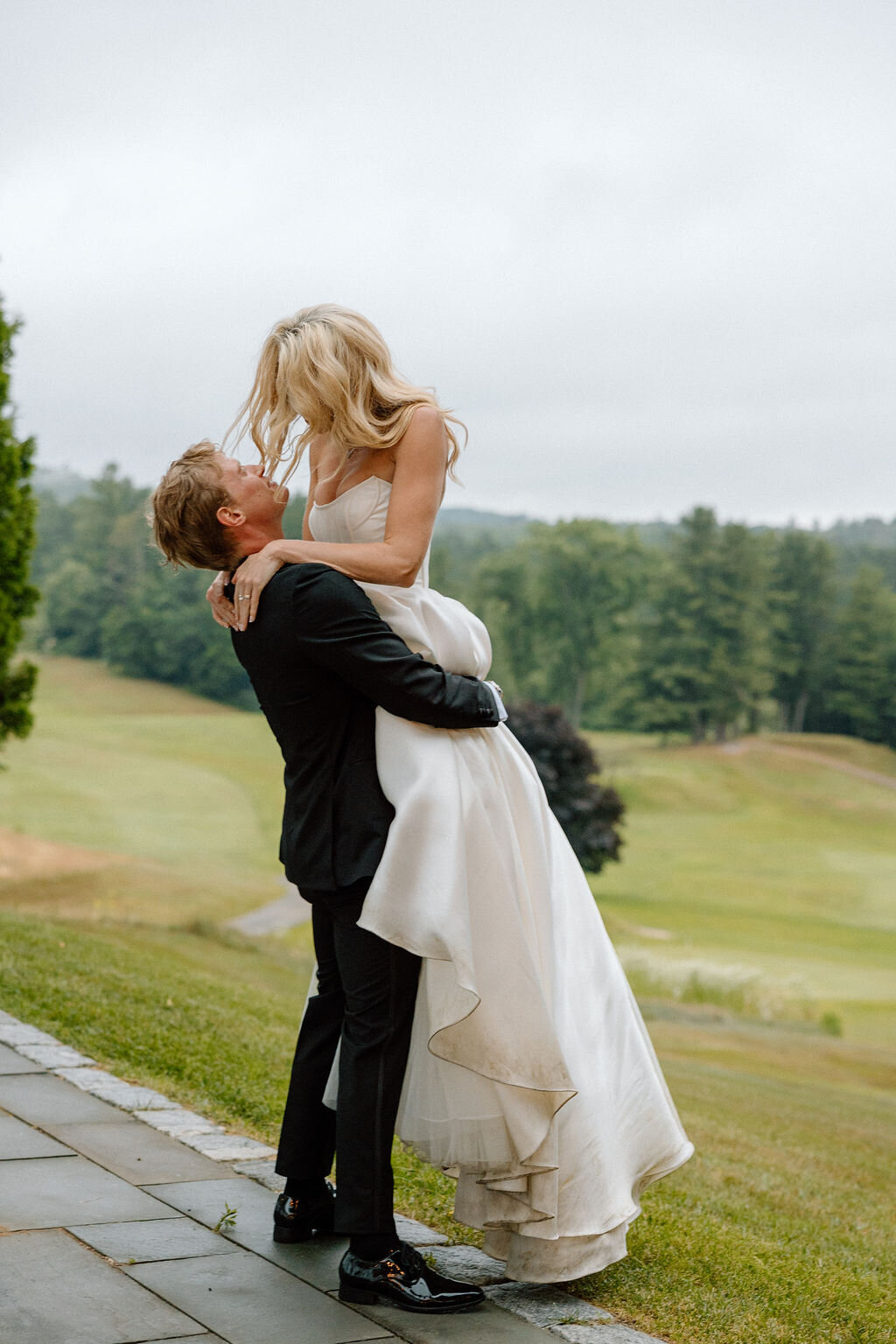 Caroline+WillWeddingNorfolkCT|KatelynBradleyPhotography478