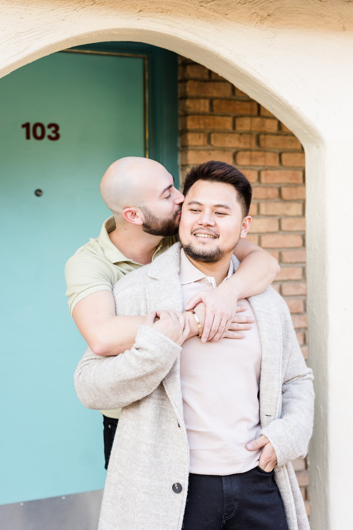 South-Congress-Engagement-Photos-Austin-0013
