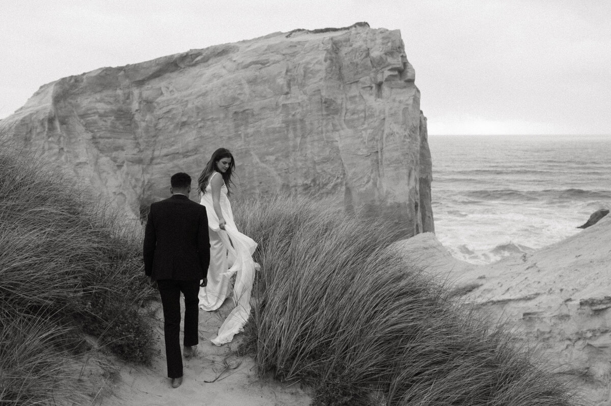 elopement-cape-kiwanda-oregon-5