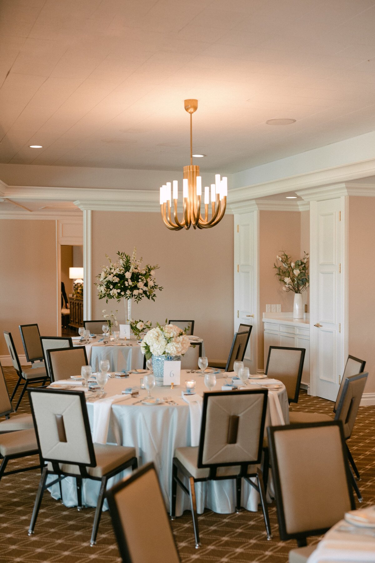 sloan-daniel-wichita-country-club-wedding-kayxbee-585