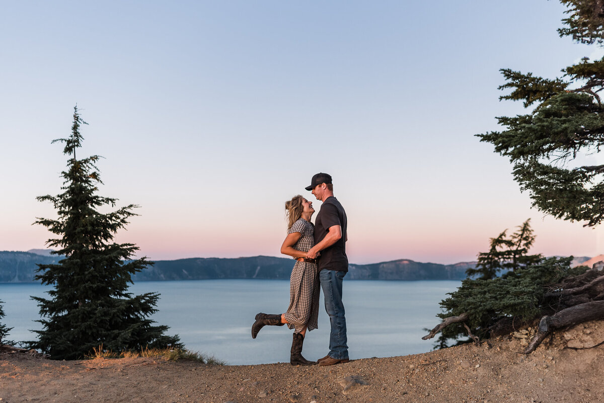 oregon-elopement-photographer-28