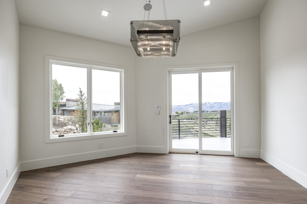 27-9319GoldenSpikeCourt27