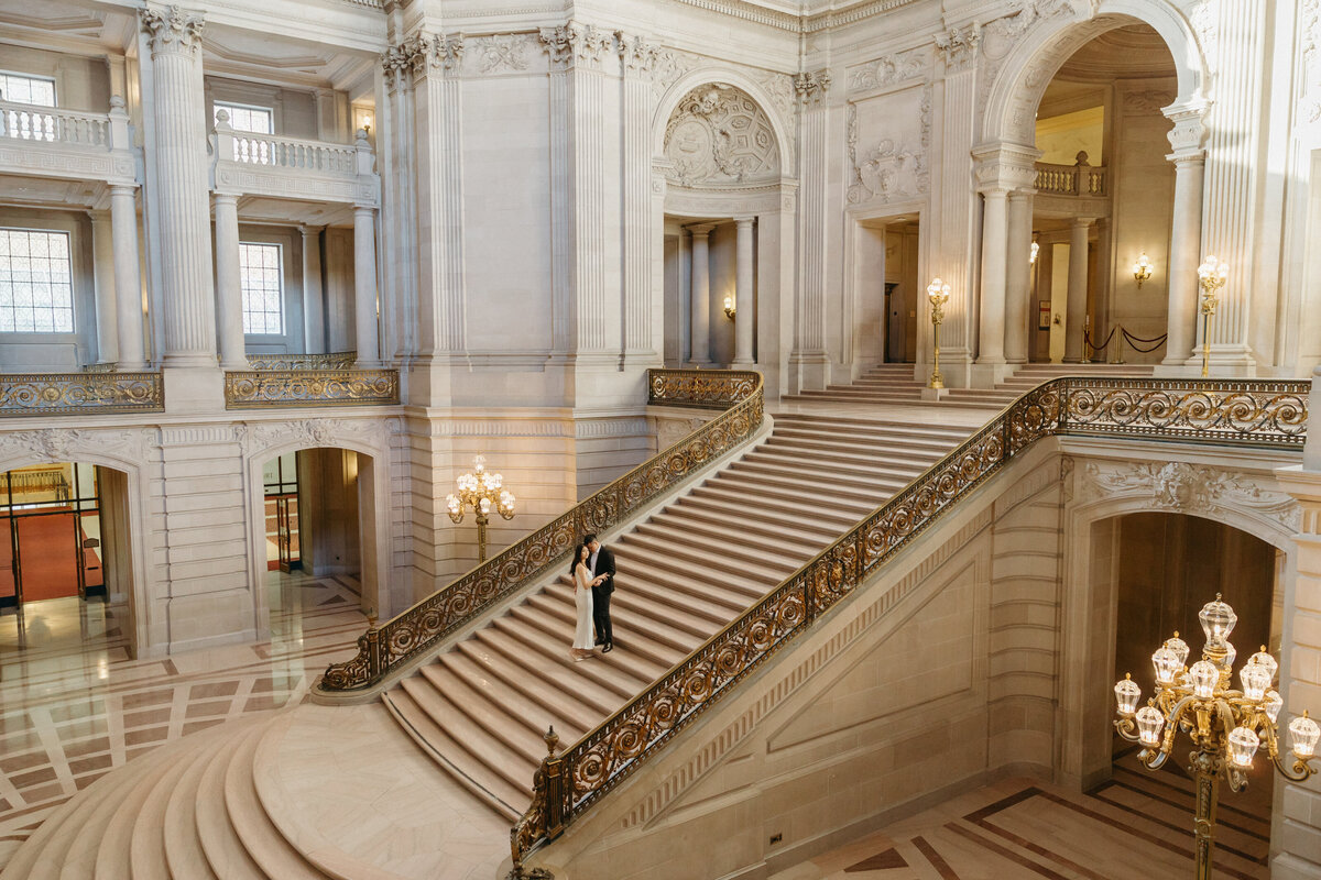 skyler-maire-photography-san-francisco-city-hall-engagement-6