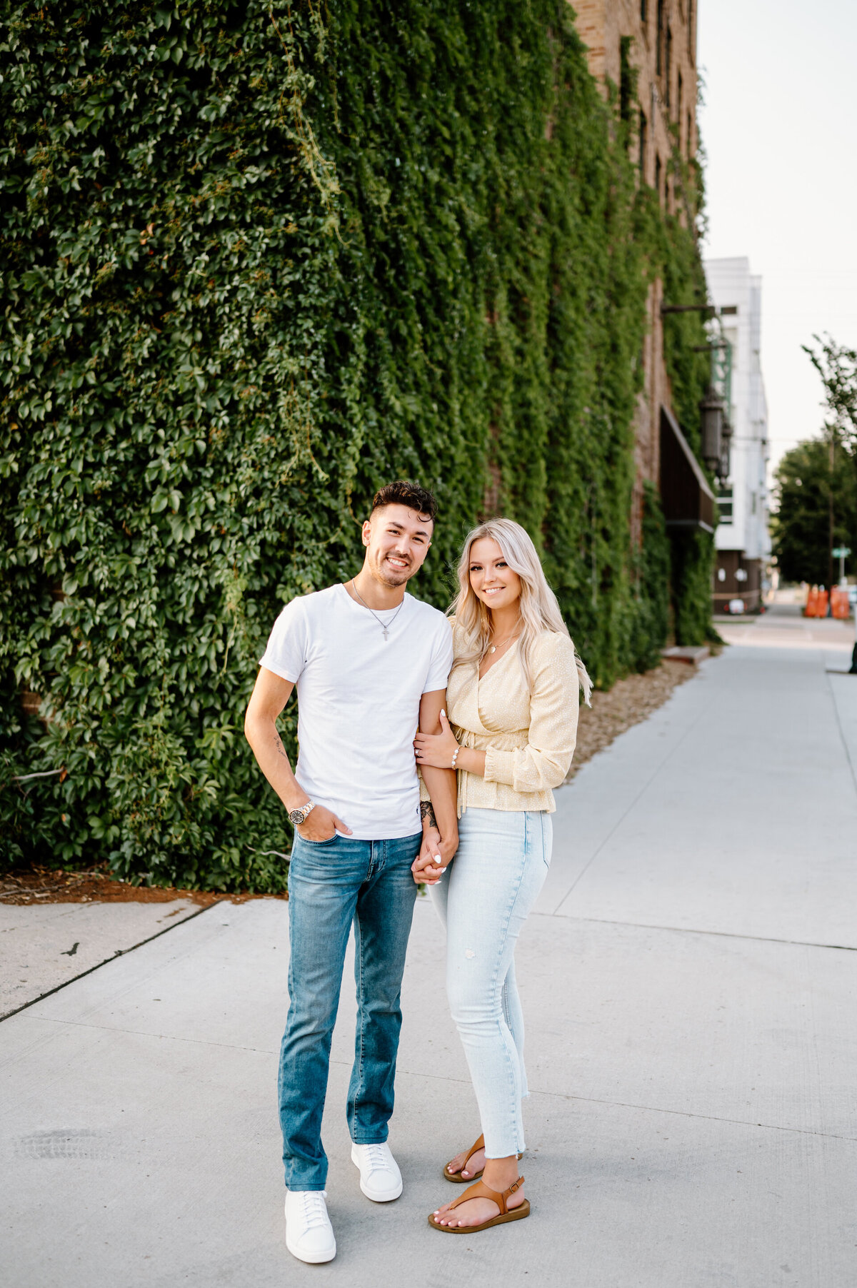 fargo-north-dakota-engagement-session-julianna-mb-photography-1