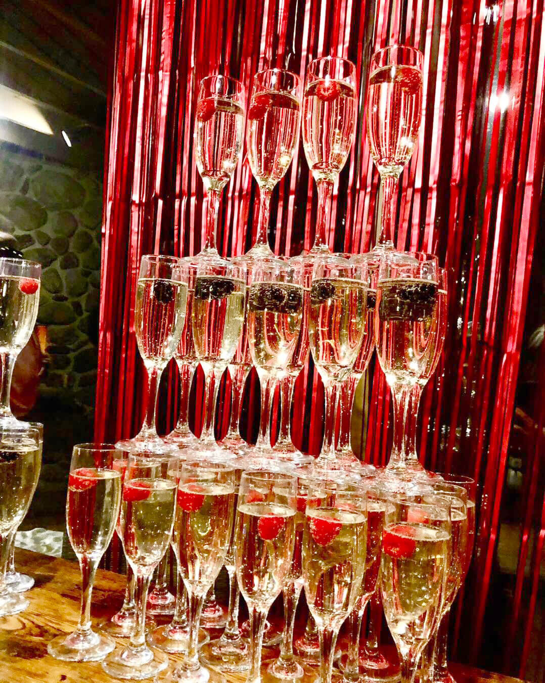 champagne-tower