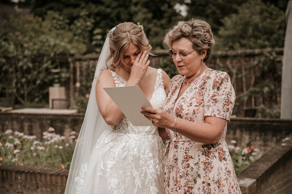 Jiscafotografie_trouwfotograafnijmegen_trouwfotograaf_bruidsfotograaf_trouwfotograafgelderland_trouwfotograafbrabant-143