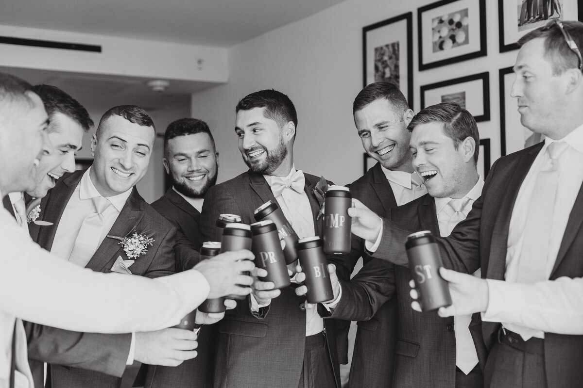 Beach Club Modern Chic Wedding with Touches of Pearl and Gold - Top East Coast Wedding Photography - Ashley Mac Photographs - New Jersey - New York - Connecticut - Rhode Island -19