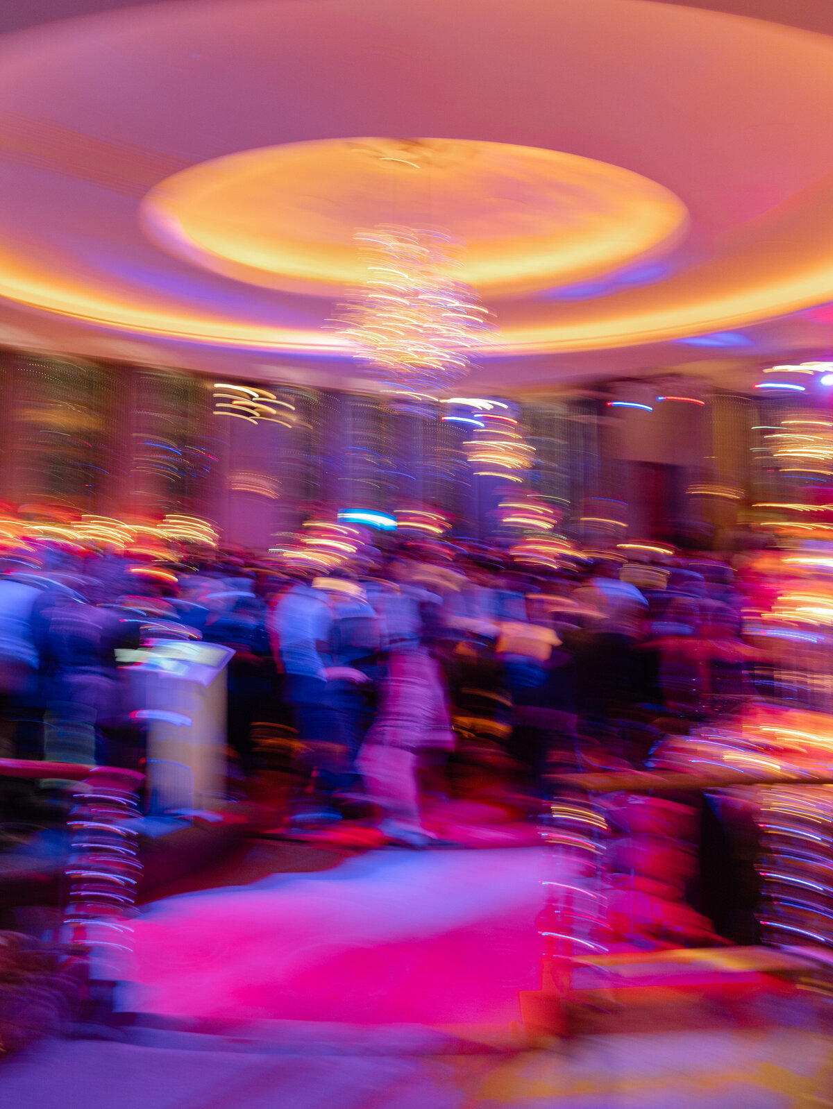rainbowroomwedding-amykatzevents-newyorkluxurywedding-felixfeyginphotography-055