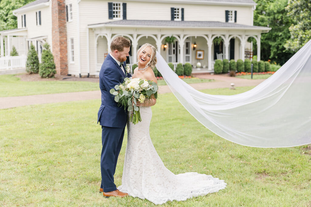 spring-wedding-outdoor-cool-springs-house-brentwood-tn-0646