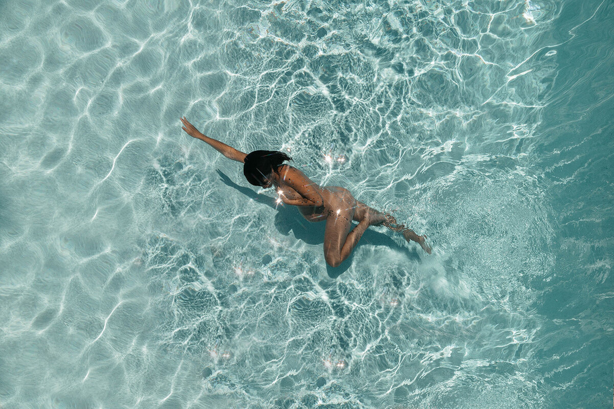 Underwater Maternity Photographer