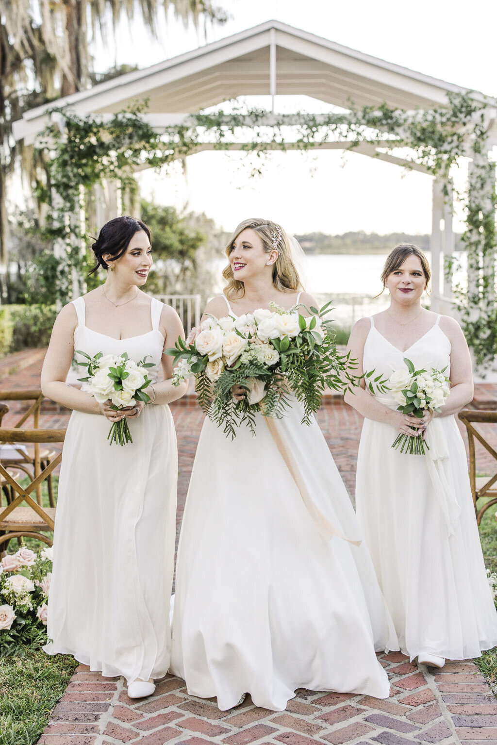228 - HOM-JillandKyle-Portraits-221201-7826-54