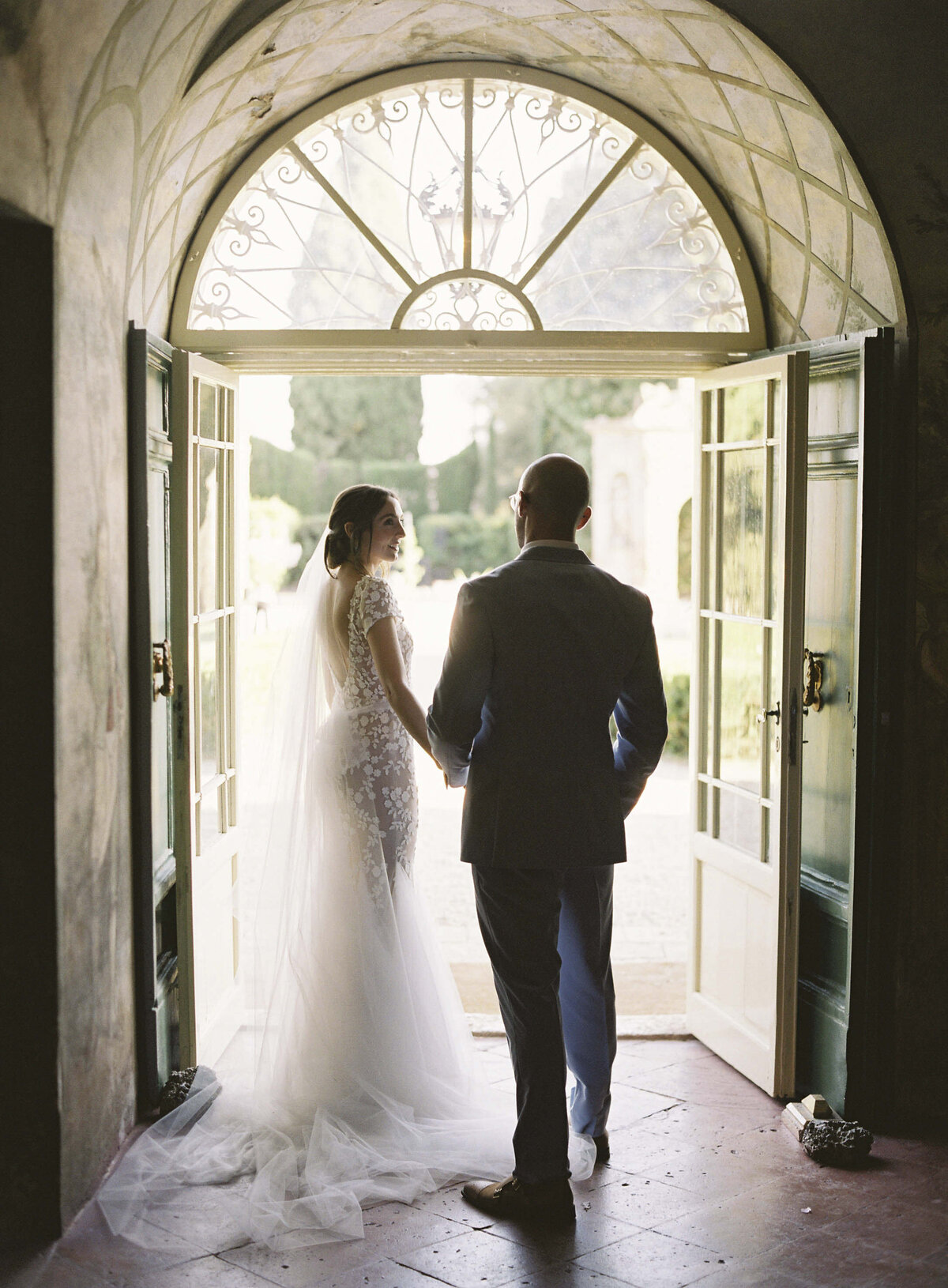 042-elegant-tuscany-wedding-villa-di-geggiano-0007