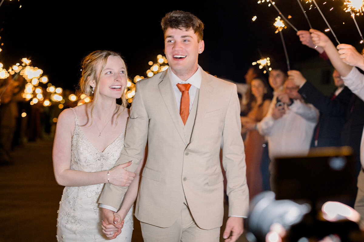 carmen-may-photography-pittsburgh-pa-wedding-avenue-in-sarver-790_websize