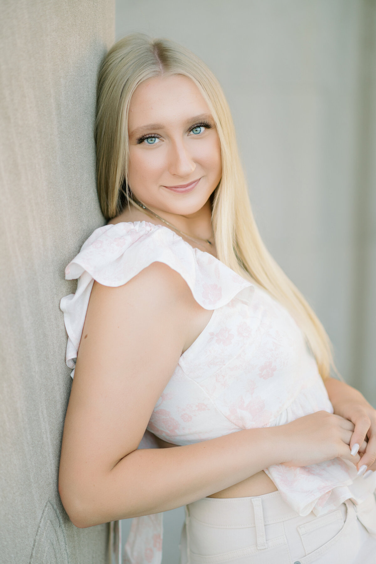 Kansas City Senior Pictures at a museum