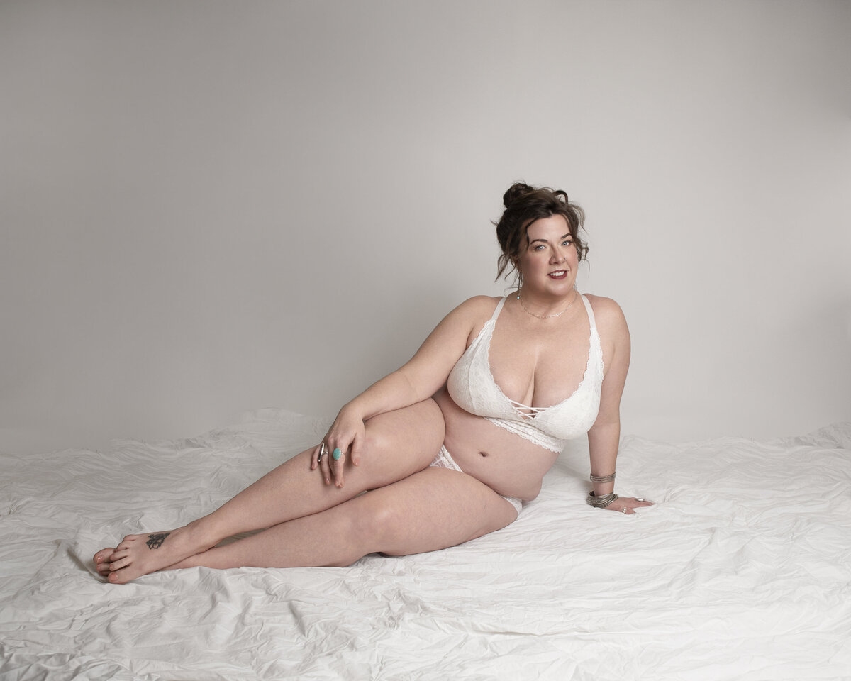 Asheville boudoir photographer Ashly-10