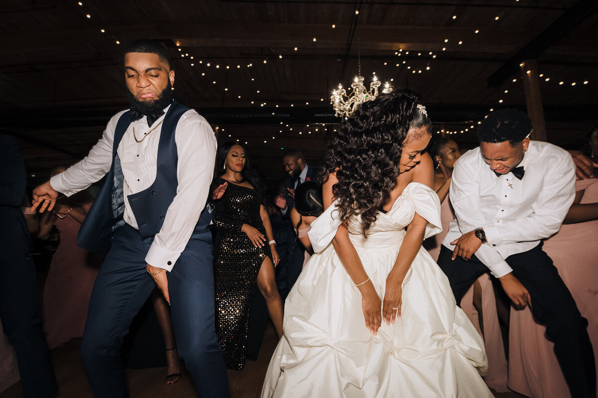 Ed and Aileen Photography Chicago Illinois Digital Film Wedding Engagement Photographers Destination Bibb Mill6
