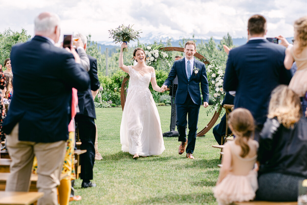 Portland OR Wedding Photographer Chantal Sokhorn Photography The Orchards Hoodriver OR-539