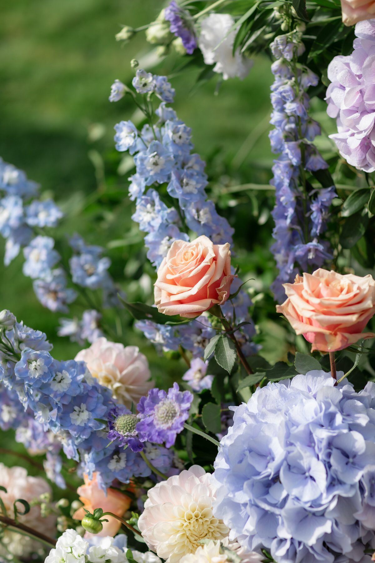 MeghanHemstra-Colourful-Vancouver-Garden-Wedding-50