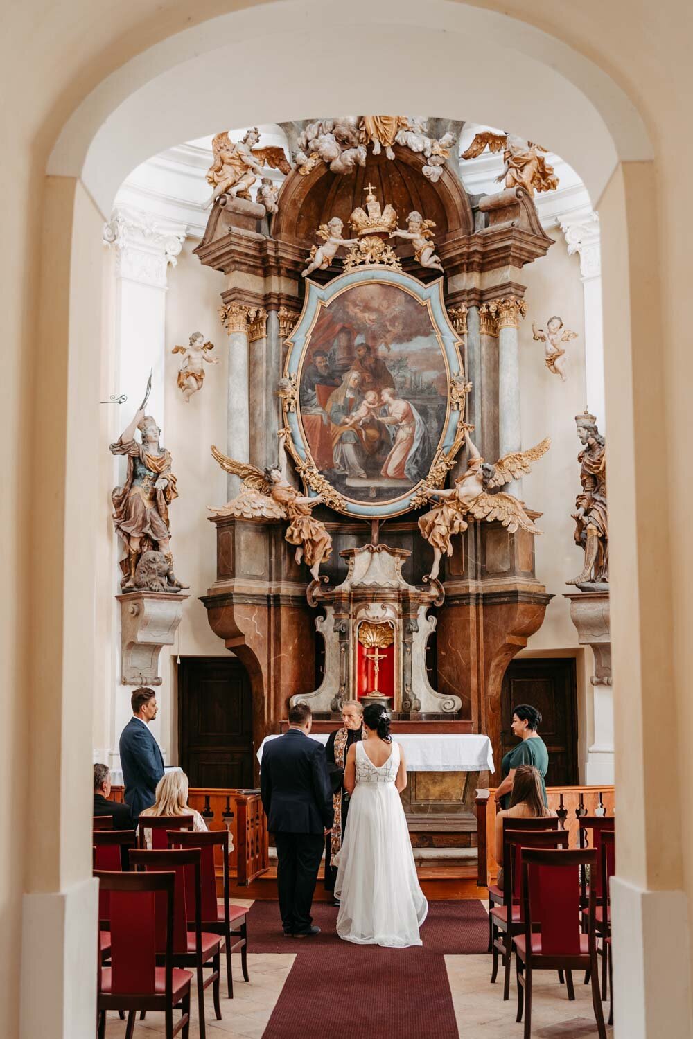 Svatebni_fotografka_Praha_Panenske_Brezany_fotografka_Karolina_Ticha36