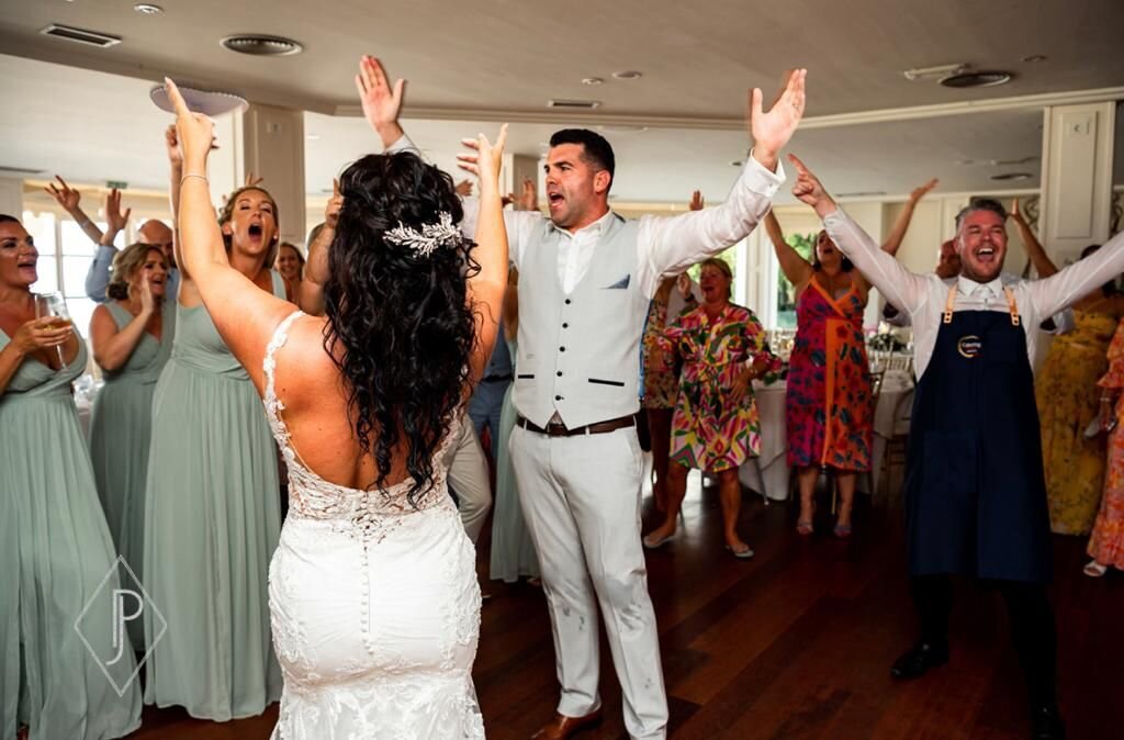 3af158bd-c833-485f-98b5-3bcd4b4586f1