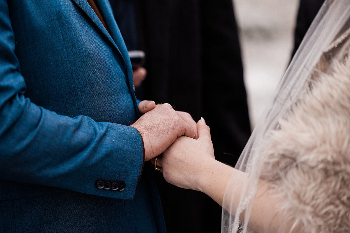 Rainy-Mount-Rainier-National-Park-Intimate-Wedding-90