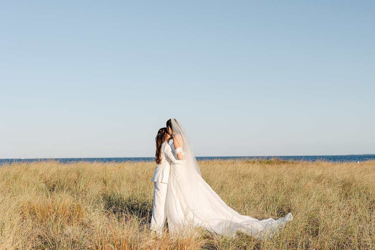 MarthasVineyardWedding_AAPortraits_AbbeyAsh_SamBrooks-55