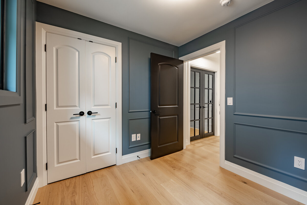 112 E 19th Ave-38