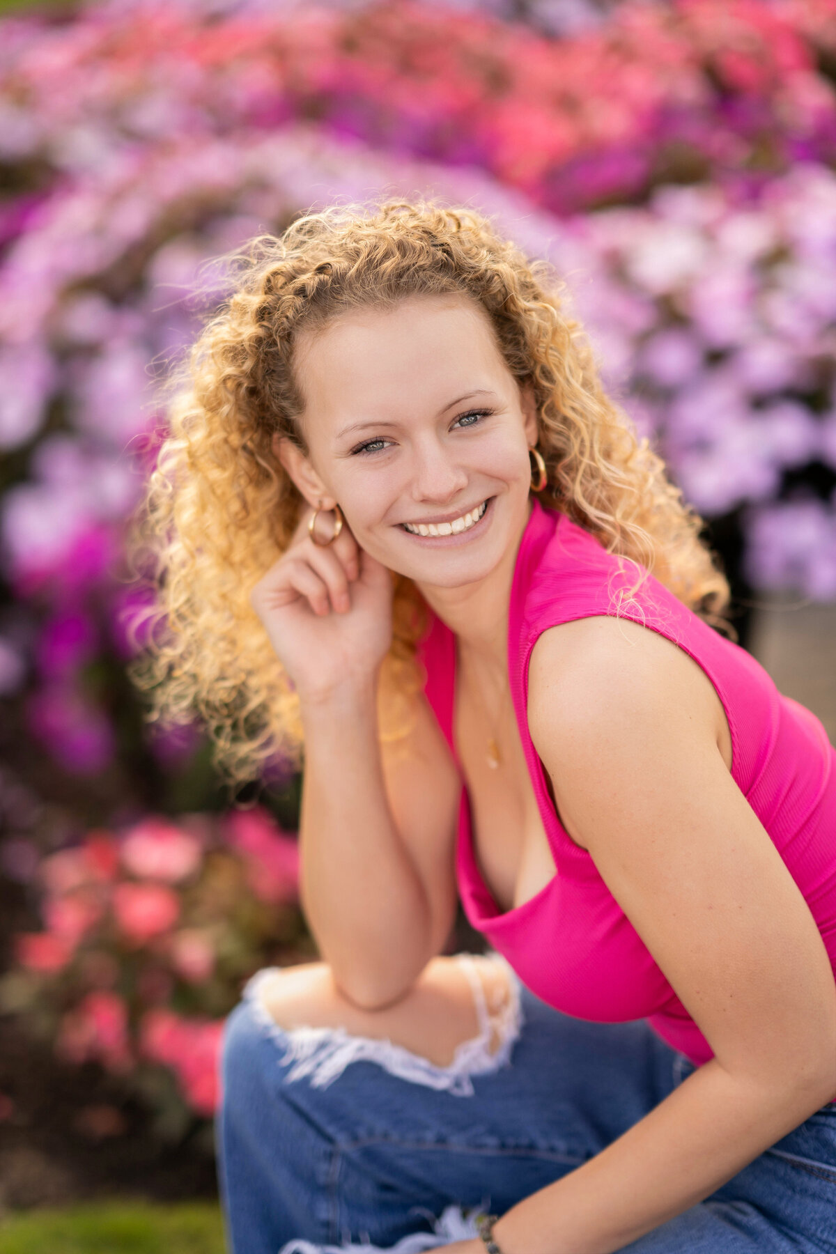 twinsburg senior photographer in flowers 