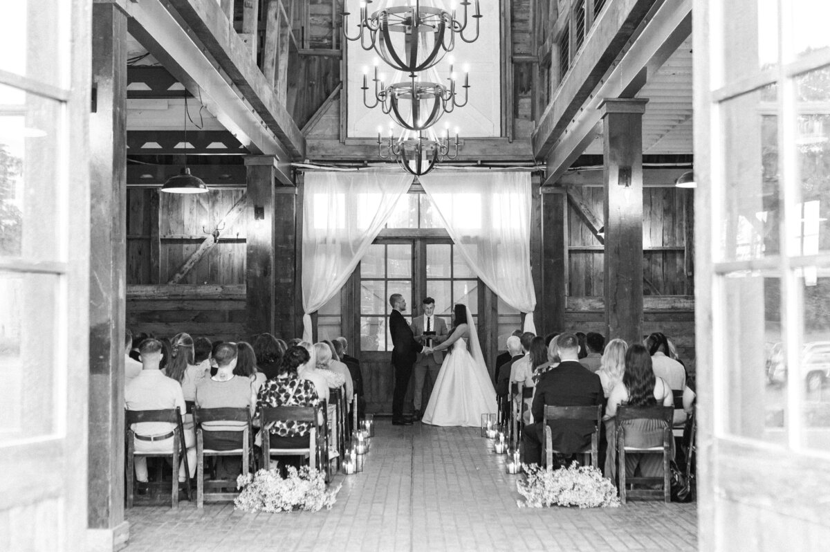erik_sam_wedding_indoor_ceremony-42