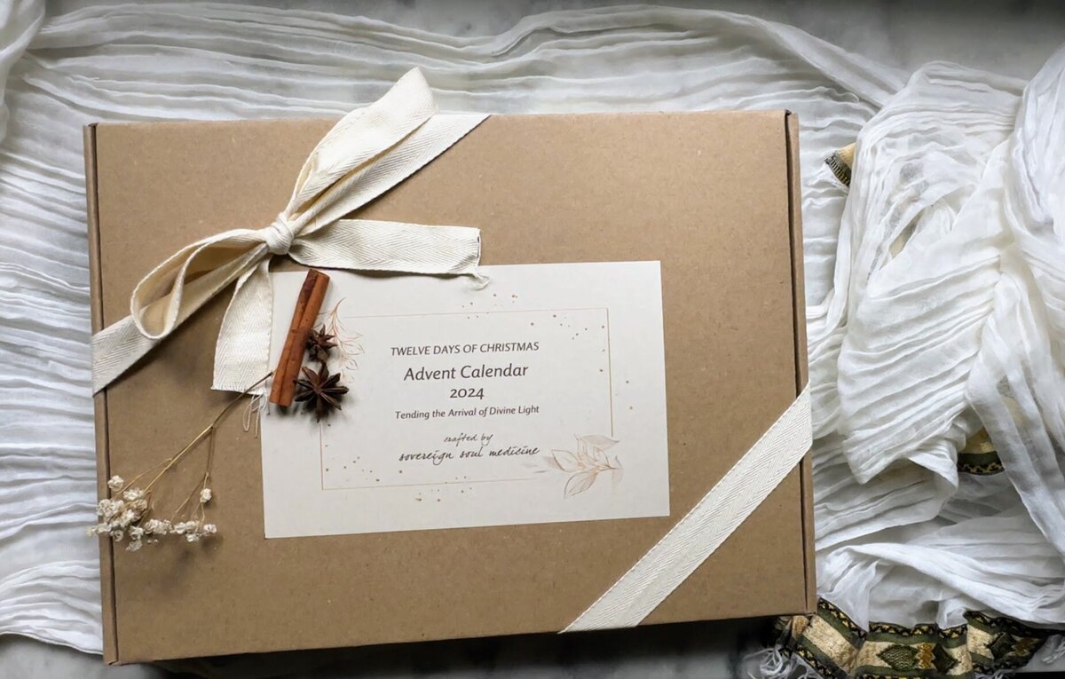 Advent 12 day flatlay 3