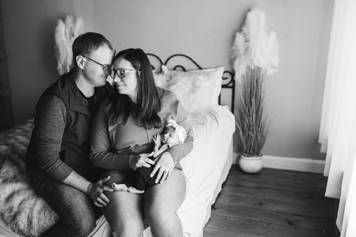 Minnesota-AlyssaAshleyPhotography-SturtzNewborn-8