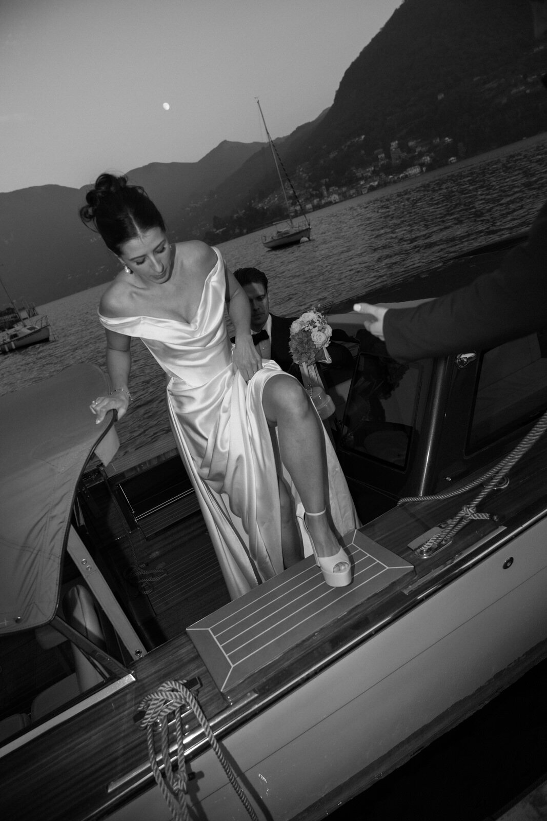 Flora_And_Grace_Lake_Como_Editorial_Wedding_Photographer (1503 von 1828)