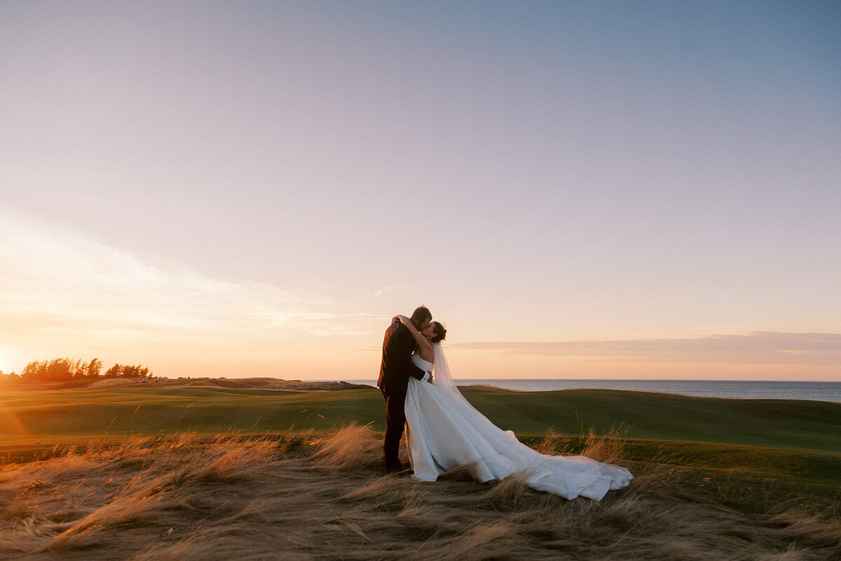 Caitlin & Alex Sneak Peeks_117_websize
