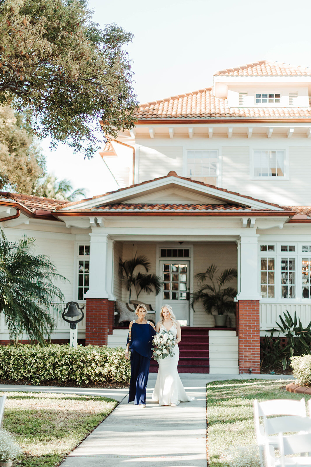 ashley-izquierdo-palmetto-bed-and-breakfast-wedding-chantilly-chic-celebrations-2