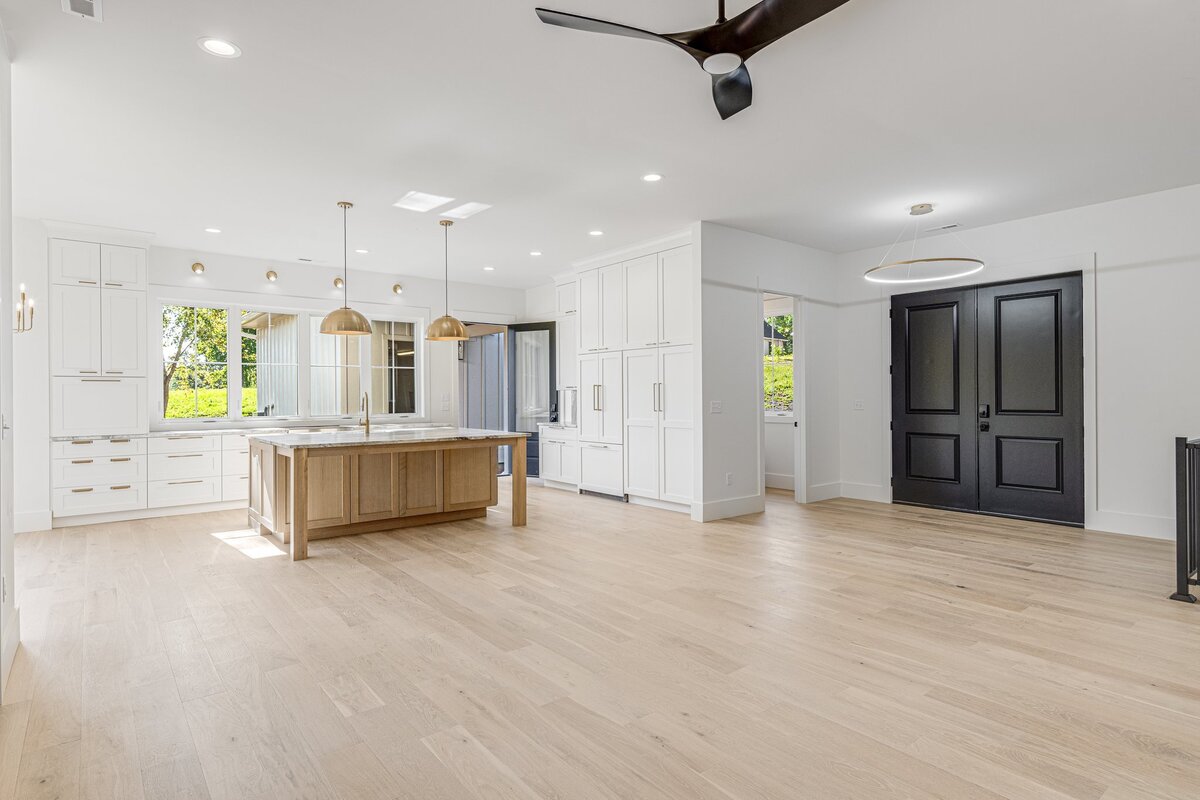 15-web-or-mls-18-baxter-woods-ln