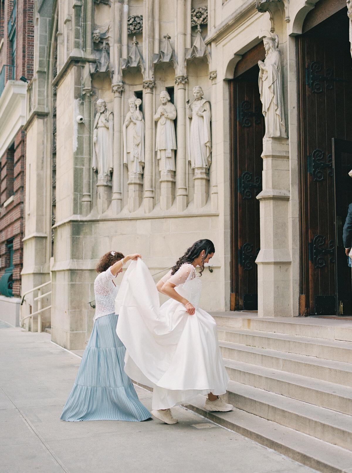 Callie + Derek Braun - Blessed Sacrament NYC - New York City - Stephanie Michelle Photography - @stephaniemichellephotog-139