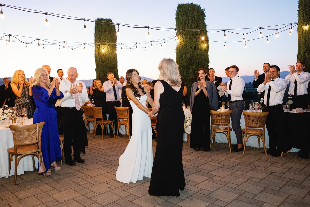 viansa-wedding-sonoma-emma-taylor-ashley-carlascio-photography-1455