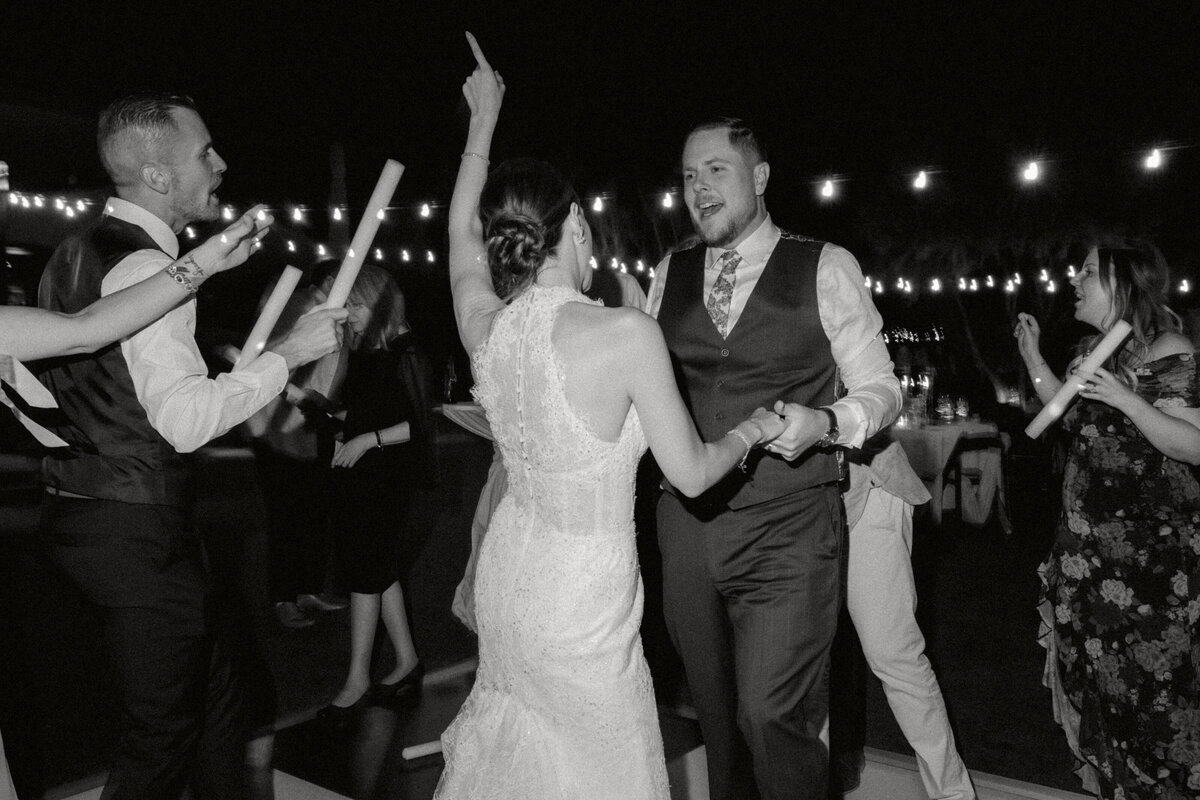 Sarah & Steven Wedding Sneak Peeks-180